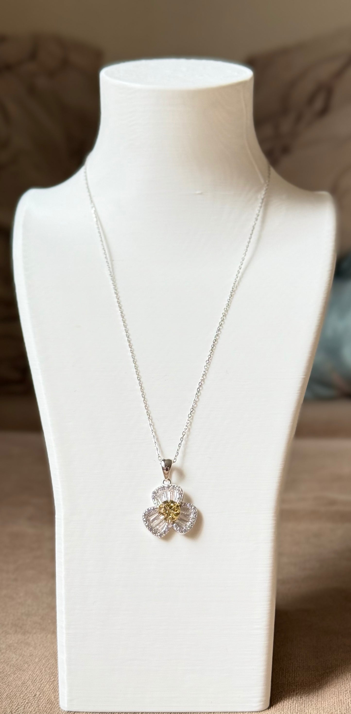 The Sistora 'Solar Blossom' Canary Yellow Baguette Flower Pendant (925 Silver)