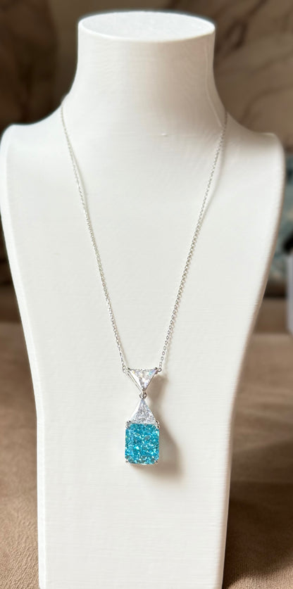 The Sistora 'Ocean Ice' Radiant Blue Diamond Pendant (925 Silver)