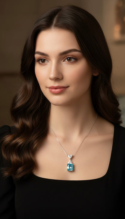 The Sistora 'Ocean Ice' Radiant Blue Diamond Pendant (925 Silver)