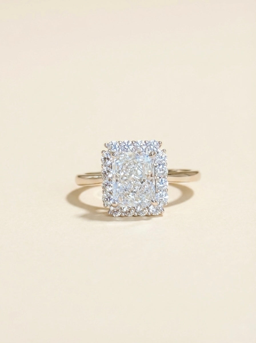 The Sistora 'Arctic Radiant' Halo Ring (925 Silver)