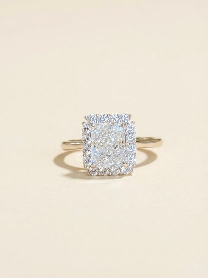 The Sistora 'Arctic Radiant' Halo Ring (925 Silver)