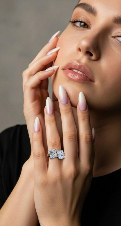 The Sistora 'Eternal Duo' Radiant-Cut Moissanite Toi et Moi Ring (925 Silver)