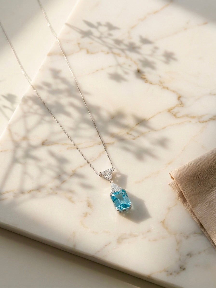 The Sistora 'Ocean Ice' Radiant Blue Diamond Pendant (925 Silver)