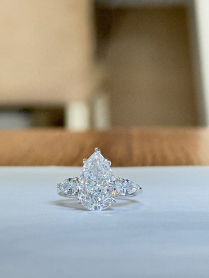The Sistora 'Stellar Tear' D-Color Three-Stone Pear Ring (925 Silver)